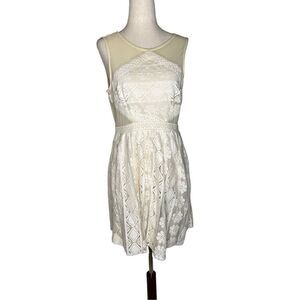 Love Point dress women’s size Large sleeveless off white lace sheer hidden zip